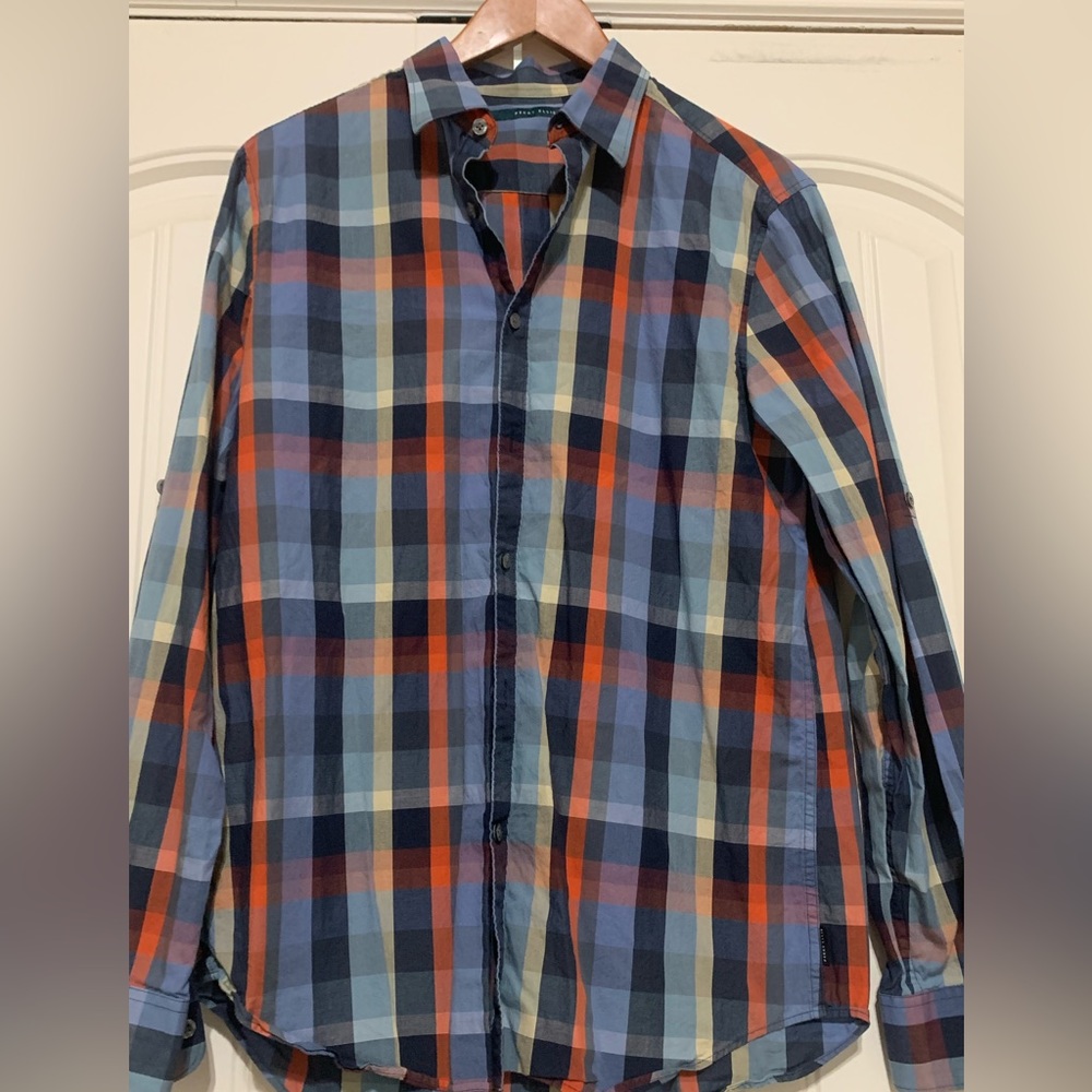 Perry Ellis untucked rolled sleeve